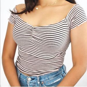 Off Shoulder Lettuce Edge Crop Top